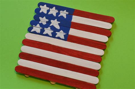 Printable American Flag Craft They Glued Them Onto The Paper To Make Simple Stripes