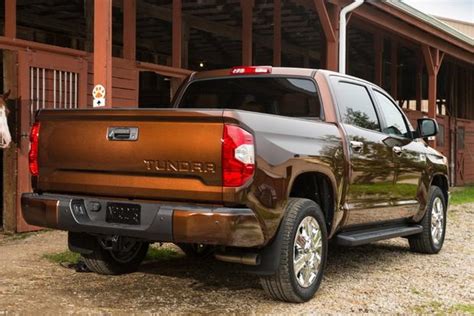 2013 Vs 2014 Toyota Tundra Whats The Difference Autotrader