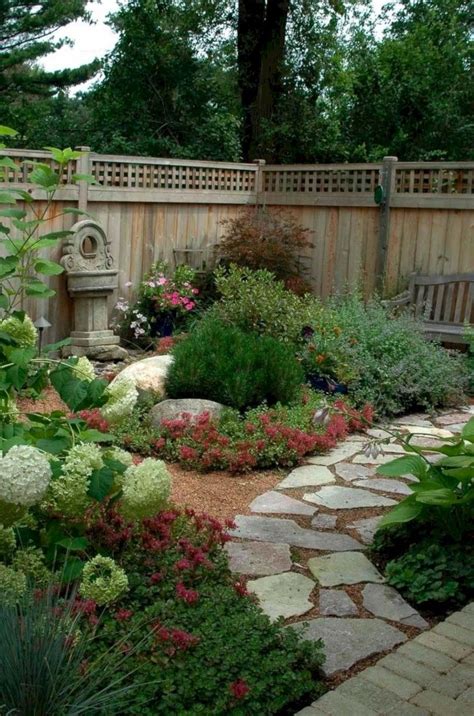 129 Beautiful Flower Garden For Your Front Yard Small