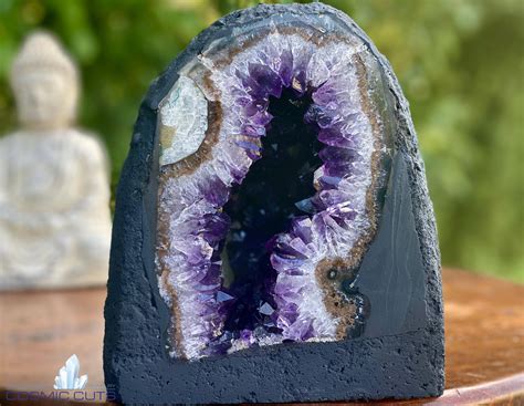 Amethyst Geode Cave Of Calm 700 Cathedral W Calcite Agate Rim Ns 94