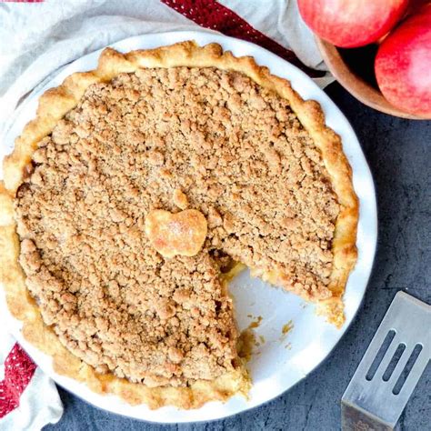 You can also cut the dough into strips as i did in the photo below. The Best Apple Crumble Pie Recipe - JoyFoodSunshine