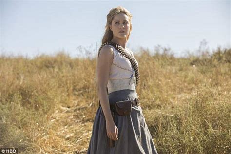 Westworld S Evan Rachel Wood Says She Has No Issue Being Nude On Set