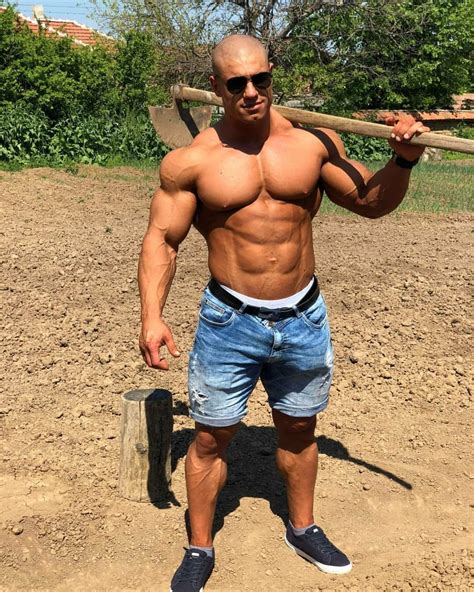 Bodybuilder And Muscle Men Boian Ivanov