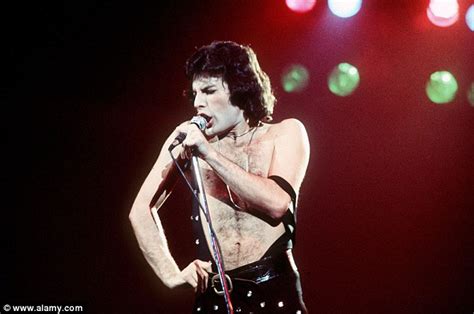 Freddie Mercurys Famed Voice Voice Range Was Normal For A Healthy