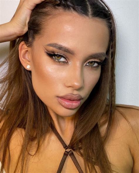 The Most Seductive Makeup Looks That Will Give You Ultimate Confidence Fashionisers©