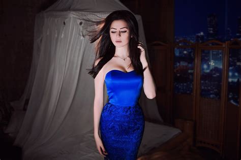 Blue Dress Model Wallpaperhd Girls Wallpapers4k Wallpapersimages