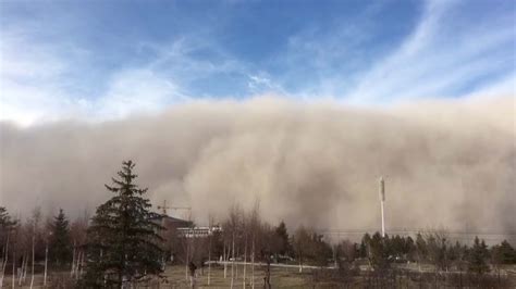 Shocking Footage Of Sandstorm Hitting Northwest Chinas Gansu Province