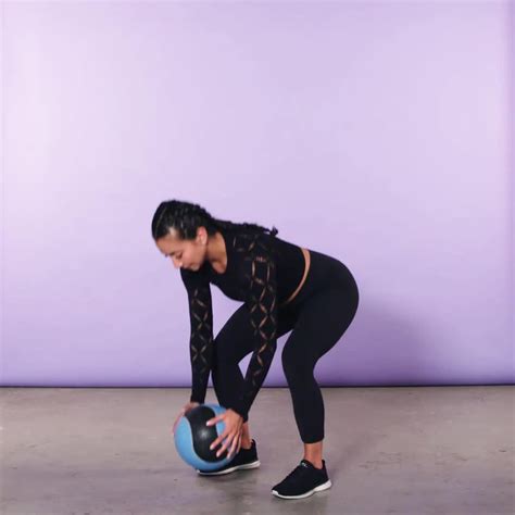 23 Best Medicine Ball Exercises For A Full Body Workout From A Trainer