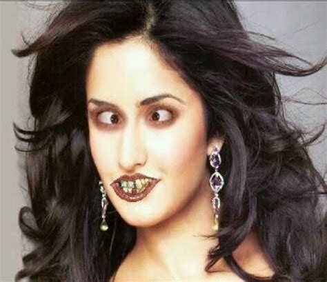 Bollywood Most Popular Actress Joking Funny Wallpaper Latest