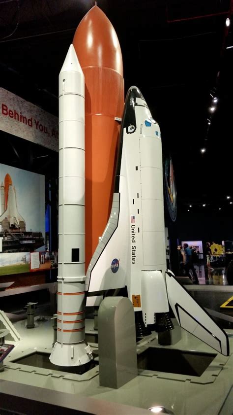 Cohete provides online lending to an unserved market where individuals can access unsecured loans through internet. El cohete más poderoso que la NASA ha construido (SLS ...