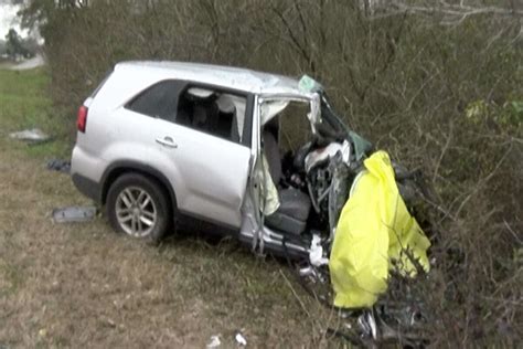 1 Dead 2 Critically Hurt In Montgomery Head On Wreck