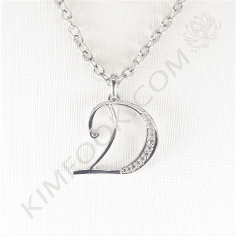 Liontin Berlian Huruf D - Kimfook Jewelry | Cincin Nikah