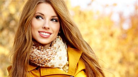 smiling long haired izabela margiera red hair polish model girl wallpaper 023 2560x1440