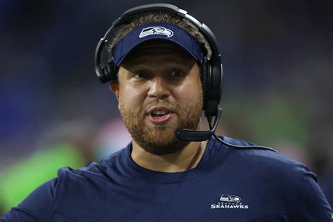Browns Interview Seahawks Offensive Line Coach Andy Dickerson