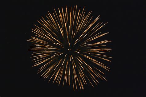 Golden Starburst Fireworks Picture | Free Photograph | Photos Public Domain