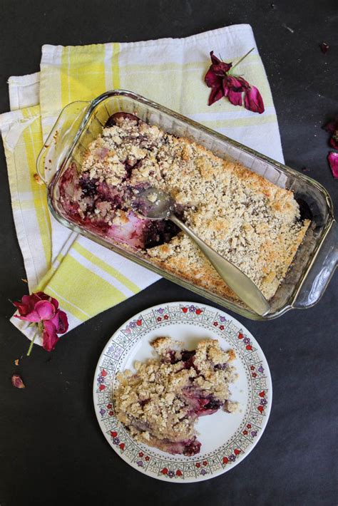 Mixed Berry Crisp Simple Sweets And Treats