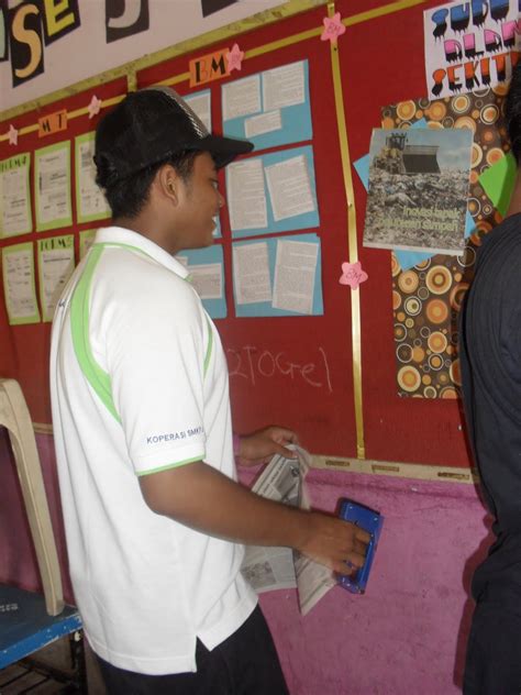 Beberapa contoh alat peraga ipa kelas 4 yang memang sering kita jumpai di sekolah dan juga dijumpai dalam selang berukuran kecil, air, perekat dan papan. MAKLUMAT ALAM SEKITAR DI SETIAP KELAS | Sekolah Lestari ...
