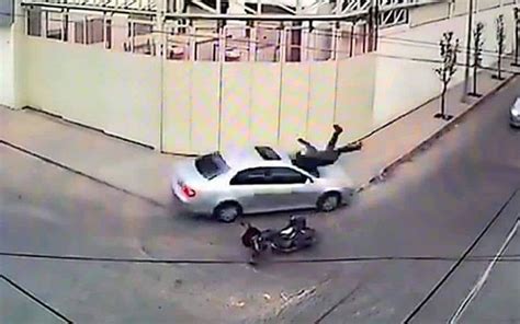 Video Registra Brutal Atropellamiento A Motociclista En Monterrey Diario De Xalapa Noticias
