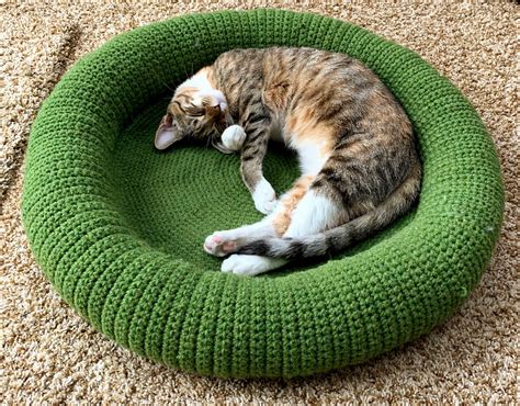 25 Most Amazing Crochet Cat Bed Patterns