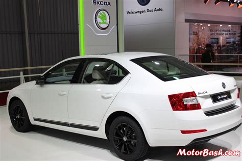Skoda Superb Launched In India Prices Variants Pics And All Details