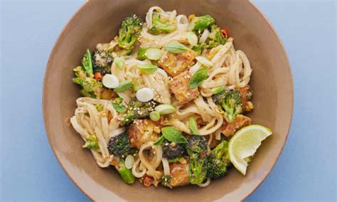 Meera Sodhas Vegan Recipe For Peanut And Broccoli Pad Thai Food