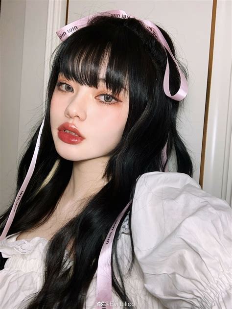 Pin By Hina ω♡︎ On Ulzzang Aesthetic Hair Asian Eye Makeup Cute Girl Face