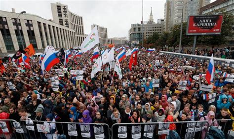 Moscow Rally Tens Of Thousands Protest Barred Election Candidates