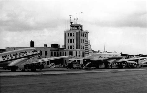 Atlanta Airport Post War Boom Sunshine Skies