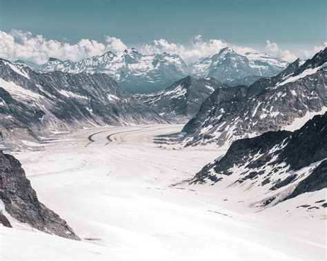 Download Wallpaper 1280x1024 Glacier Mountains Snow Peaks Aletsch