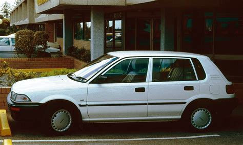 Toyota Corolla 5 Doors Specs And Photos 1987 1988 1989 1990 1991