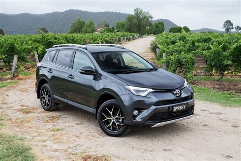 2016 Toyota Rav4 Pricing And Specifications Photos