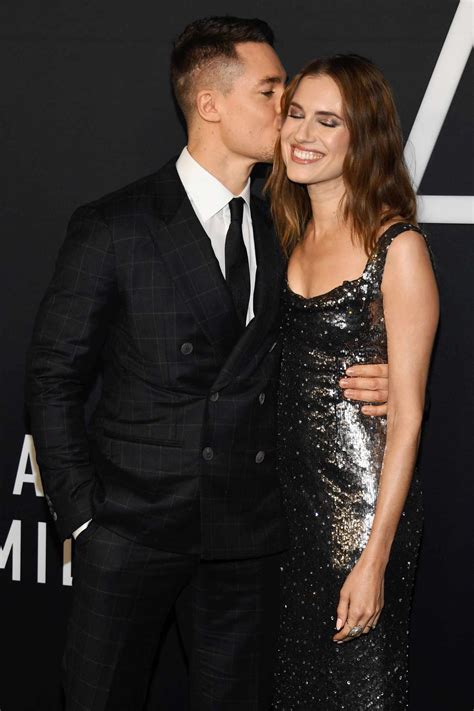 Allison Williams And Alexander Dreymon Step Out For First Red Carpet