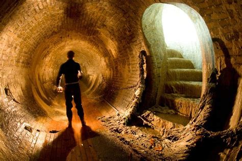 Urban Explorers Descend Into Sewers And Tube Tunnels In London And New