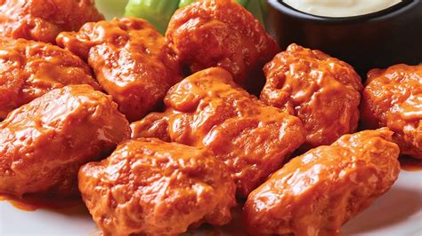 Applebee S Is Officially Bringing Back Its All You Can Eat Wing Deal