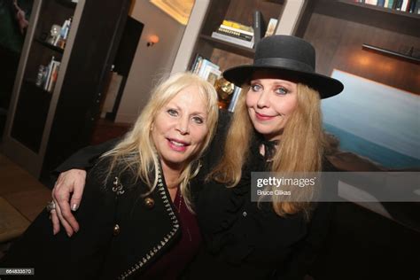 Liz Derringer And Bebe Buell Pose At The Hgu New Yorks 1905 Lounge