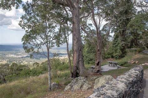 Jollys Lookout Mt Nebo Qld Australia Not Too Far Down T Flickr