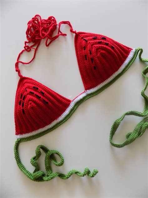 crocheted watermelon bikini bespokebug