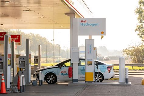 Shell Opens First Hydrogen Refuelling Station Of H Benelux In Amsterdam