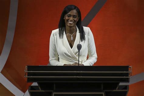 Swin Cash Introduces Shes Got Time Summit Sports Illustrated New
