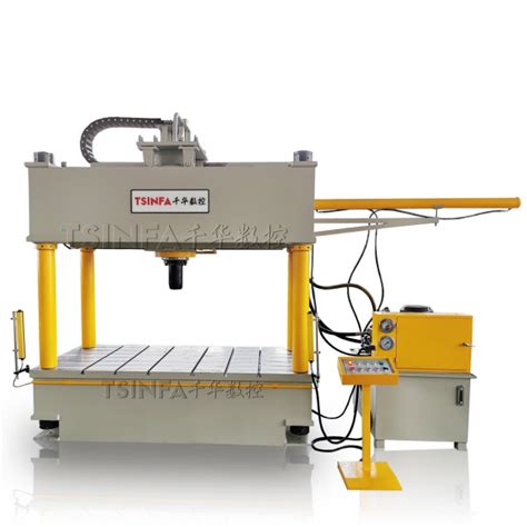 200 Ton Hydraulic Press Machine For Straightening Cylinder Mobile Tsinfa