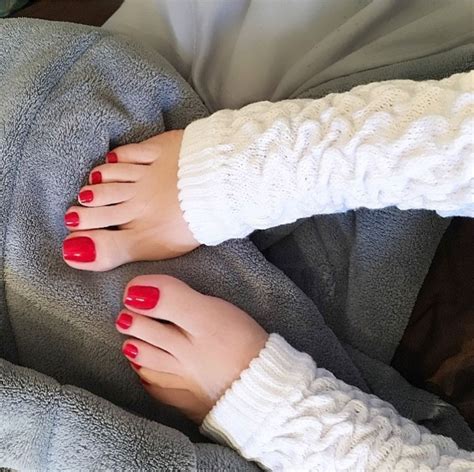 Girl S Feet Lover Sexy Feet Red Toenails Beautiful Toes