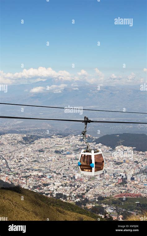 Quito Pichincha Teleférico Hi Res Stock Photography And Images Alamy