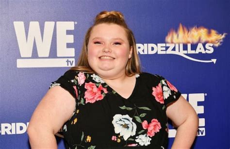 Honey Boo Boo Shares Mirror Selfies Fans Wonder If She Broke Up With