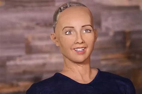 Watch Sophia The Sexy Robot Claim She Will Destroy Humans Leaving