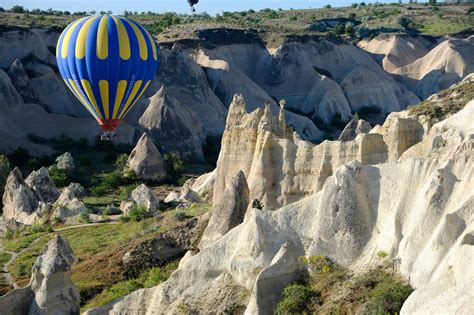 Balloon Ride Love Valley 5 Cappadocia Pictures Turkey In Global