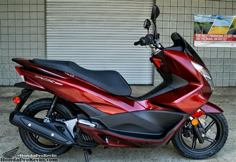 2016 Honda Pcx150 Scooter Ride Review Specs Mpg Price More