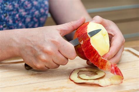 Creative Uses For Apple Peels Little House Living