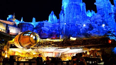 Star Wars Galaxys Edge At Night Disneyland Youtube