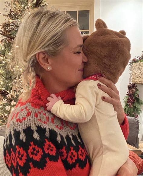 Gigi Hadids Mum Yolanda Spends Quality Time With Baby Khai In Rare