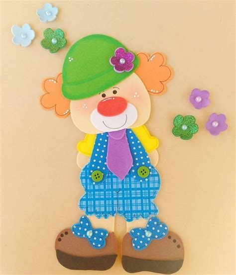 Pin By Paulaa Torres On Otros Clown Crafts Carnival Crafts Soft Dolls